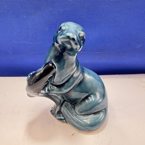 Poole pottery blue - blue, otter