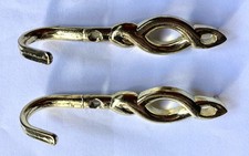 Gold-Coloured Curtain Hooks