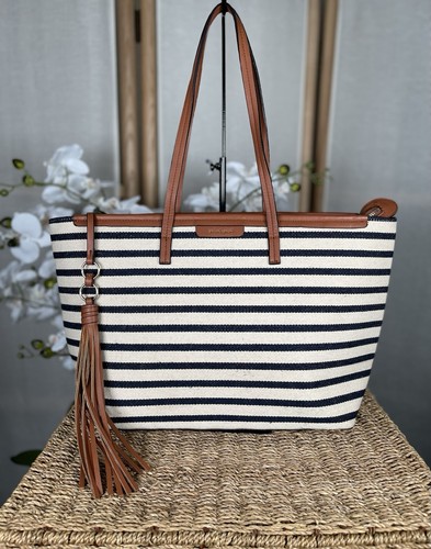 Principles canvas shoulder bag