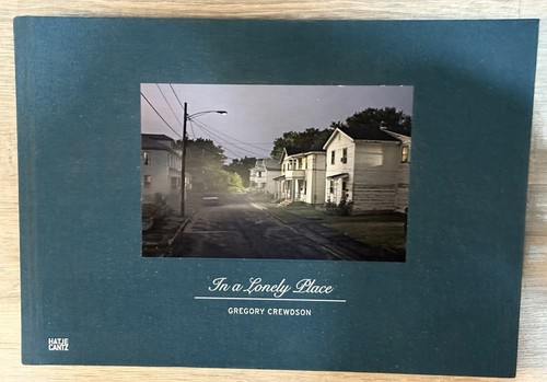Gregory crewdson a lonely - in,