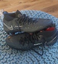 Nike Phantom  Football Boots