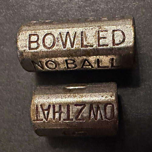 Vintage owzthat cricket - vintage,