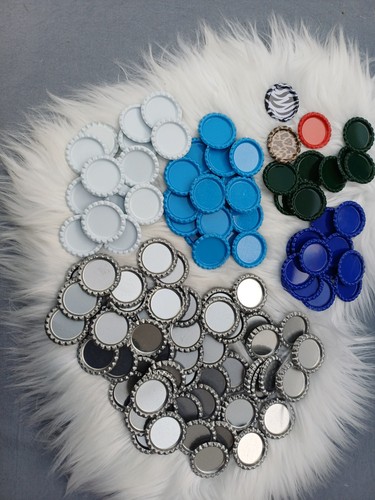 156 mixed bottle caps craft - x,