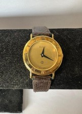 Vintage gucci ladies watch - gucci,