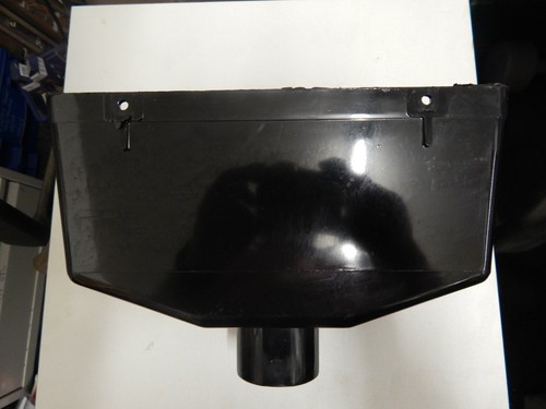 Hopper head black plastic