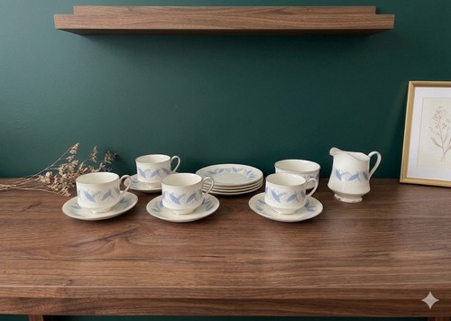 Vintage royal standard - vintage,