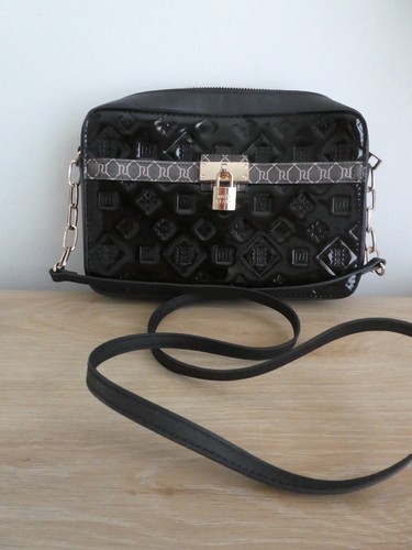 River island black - river,