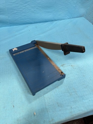 Dahle 403 hand cutter - 403,