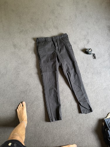 Uniqlo black chinos 34x32 - black,