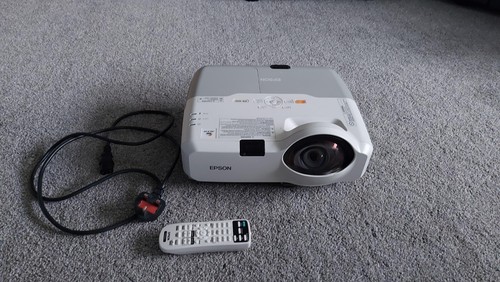 Epson 420 2500 lumen - epson,