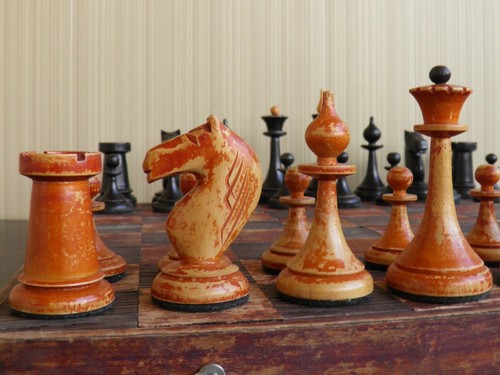Vintage chess set star - vintage,