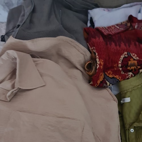 Women clothing job lot - women's,