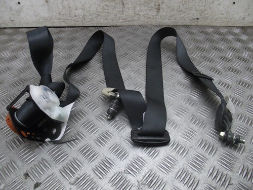 Nissan elgrand left - nissan,