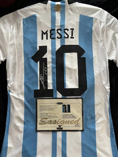 Lionel messi signed blue retro - lionel,