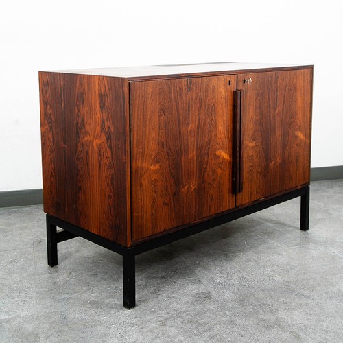 Mid century modern compact - modern,