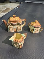 Lovely Trio Keele Street