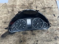 04-07 MERCEDES C CLASS W203 DIESEL SPEEDOMETER A2035405548 (AJ-26)
