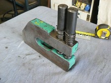 Press Brake Sheet Metal Spring Hole Punch Tool C-Frame 150mm Throat Tooling Die