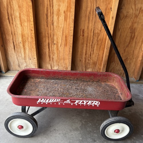 Vintage 1970 radio flyer - vintage, 1970's