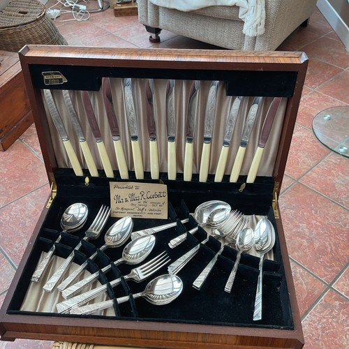 Retro superb quality 44pc - quality,