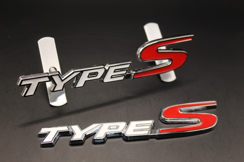 White type red - s, edges