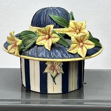 Vintage Willow Hall Lily