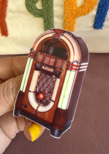 Handcrafted acrylic retro - handcrafted,