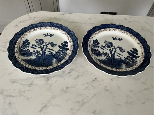 Vintage willow pattern plates - vintage,