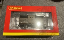 HORNBY 'OO' GAUGE R6735A SR 10