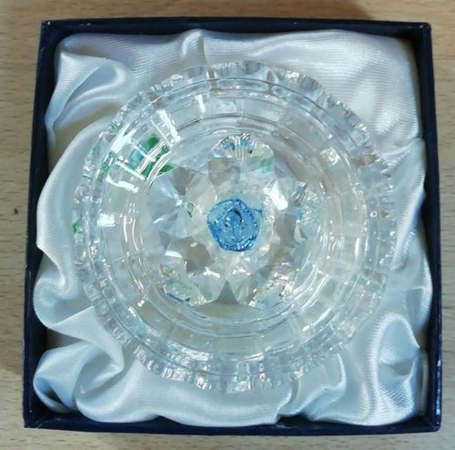 Glass trinket box jewellery - glass,