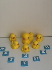 5 little ducks yellow nursery