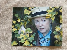 GWEN TAYLOR   (HEARTBEAT) GENUINE HAND SIGNED PHOTO 10x8” UNDEDICATED