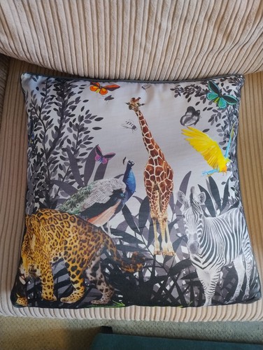 Habitat animal pattern - , large