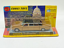 Corgi No262 Lincoln Continental Limousine with original box + Free Post