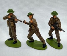 Airfix 1/32 Scale WWII 3x Painted British Infantry Painted Base BI002