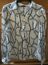 TAMARA H White & Black Chain