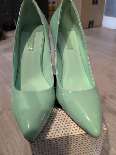 Bright green court shoes - bright,
