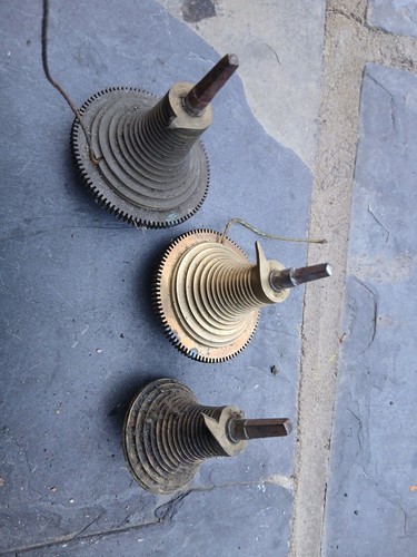 Fusee clock parts - fusee,