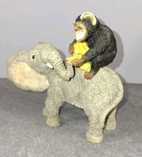 Country Artists Tuskers Paw