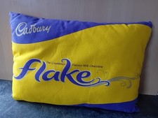 CADBURY FLAKE YELLOW & PURPLE CUSHION/PILLOW 20" x 13" - CADBURY WORLD SOUVENIR 