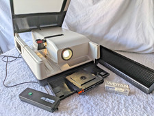 Braun Novamat M330 AF 2in1 Projector/Viewer with 85mm f/2.8 MC Lens. Full Bundle