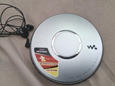 Sony D-EJ011 Walkman Silver