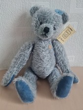 Vintage 1990's Artist Janet Reeves, Grisly Spielwaren Bear. 'Belinda' LTD. Ed.