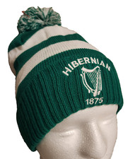 HIBERNIAN BOBBLE HAT GREEN AND WHITE HARP 1875