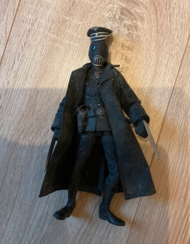 Hellboy mezco uniform crown - uniform,