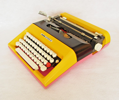 Olivetti lettera typewriter - lettera,