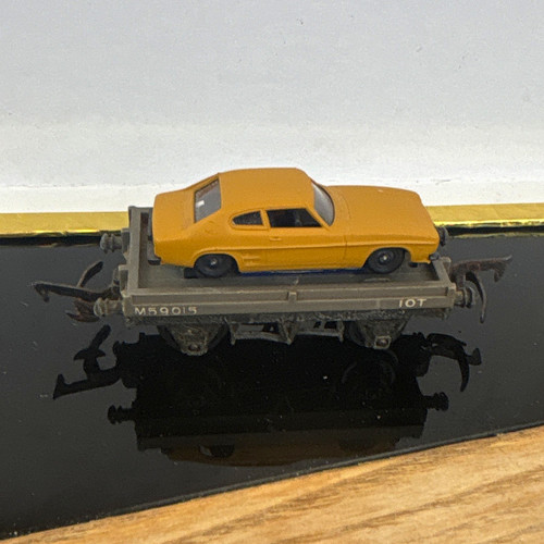 Tri ang gauge car - oo,