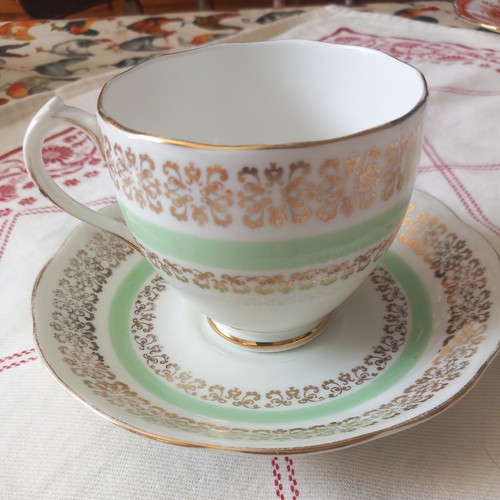 Roslyn fine bone china cup - china,