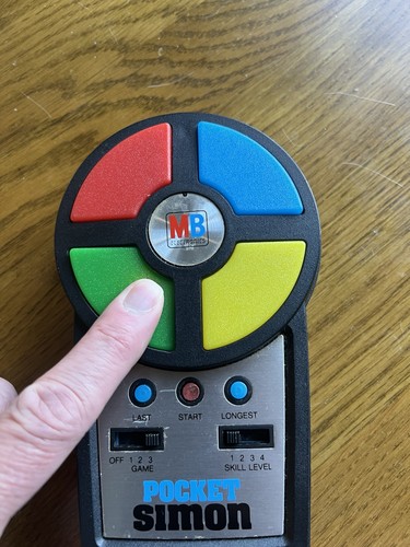 Simon says handheld vintage - says,
