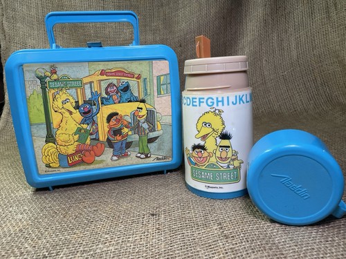 Sesame street lunchbox - street,